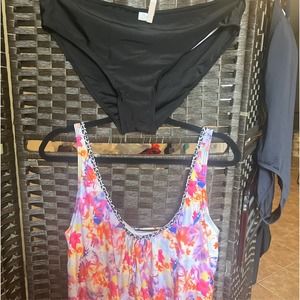 2pc swimsuit XXXL multicolored Hawaiian pastel, black swimsuit bottoms,